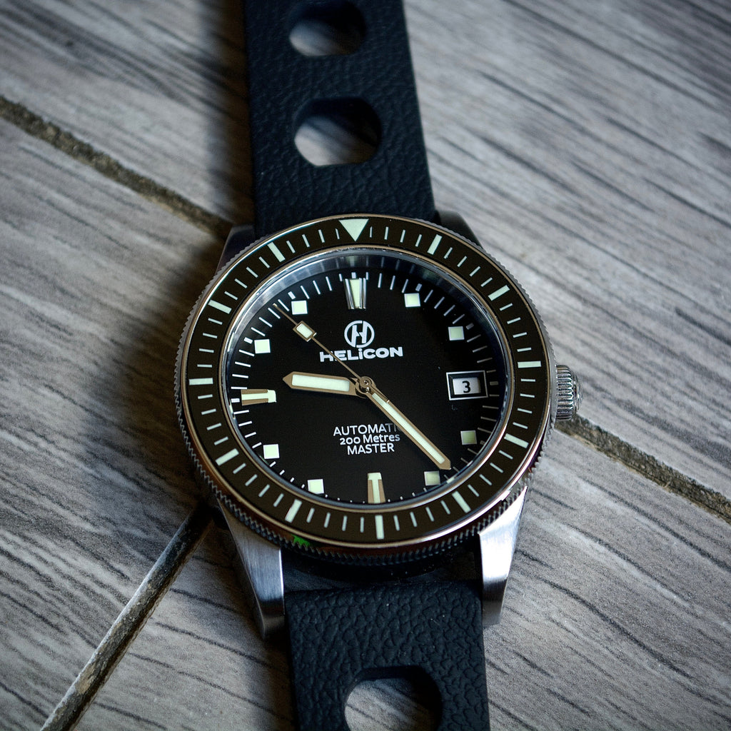 Helicon Master 62 Dive Watch Granite - Black Skin Diver