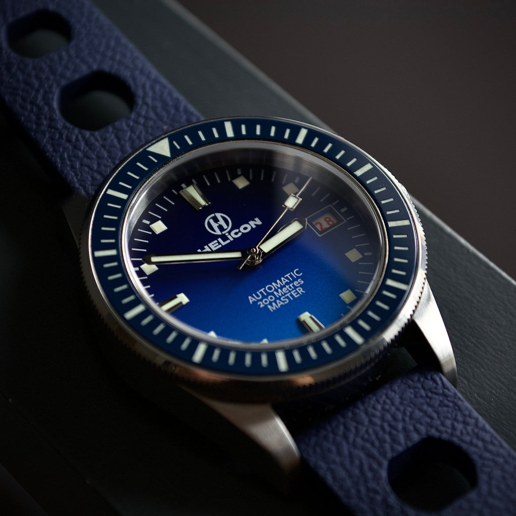 Helicon Master 62 Dive Watch Ultramarine MbE - Blue Skin Diver