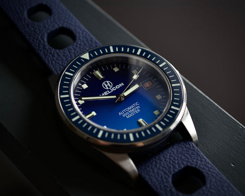 Helicon Master 62 Dive Watch Ultramarine MbE - Blue Skin Diver