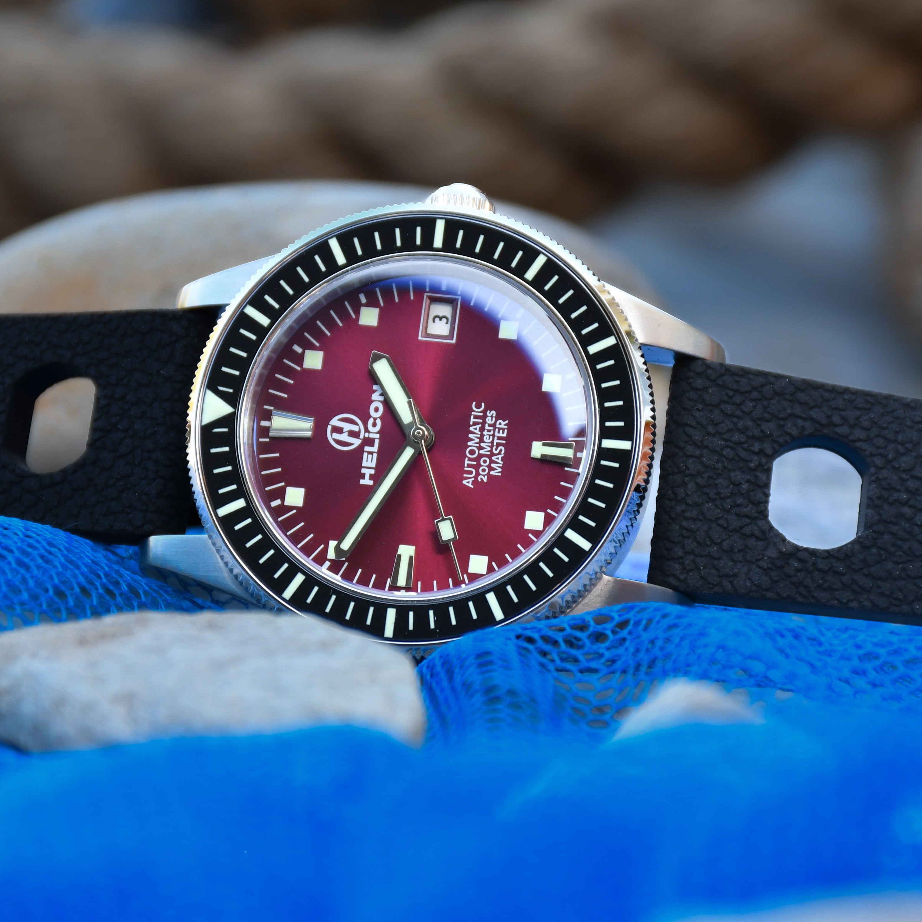 Helicon Master 62 Dive Watch Claret - Black Skin Diver