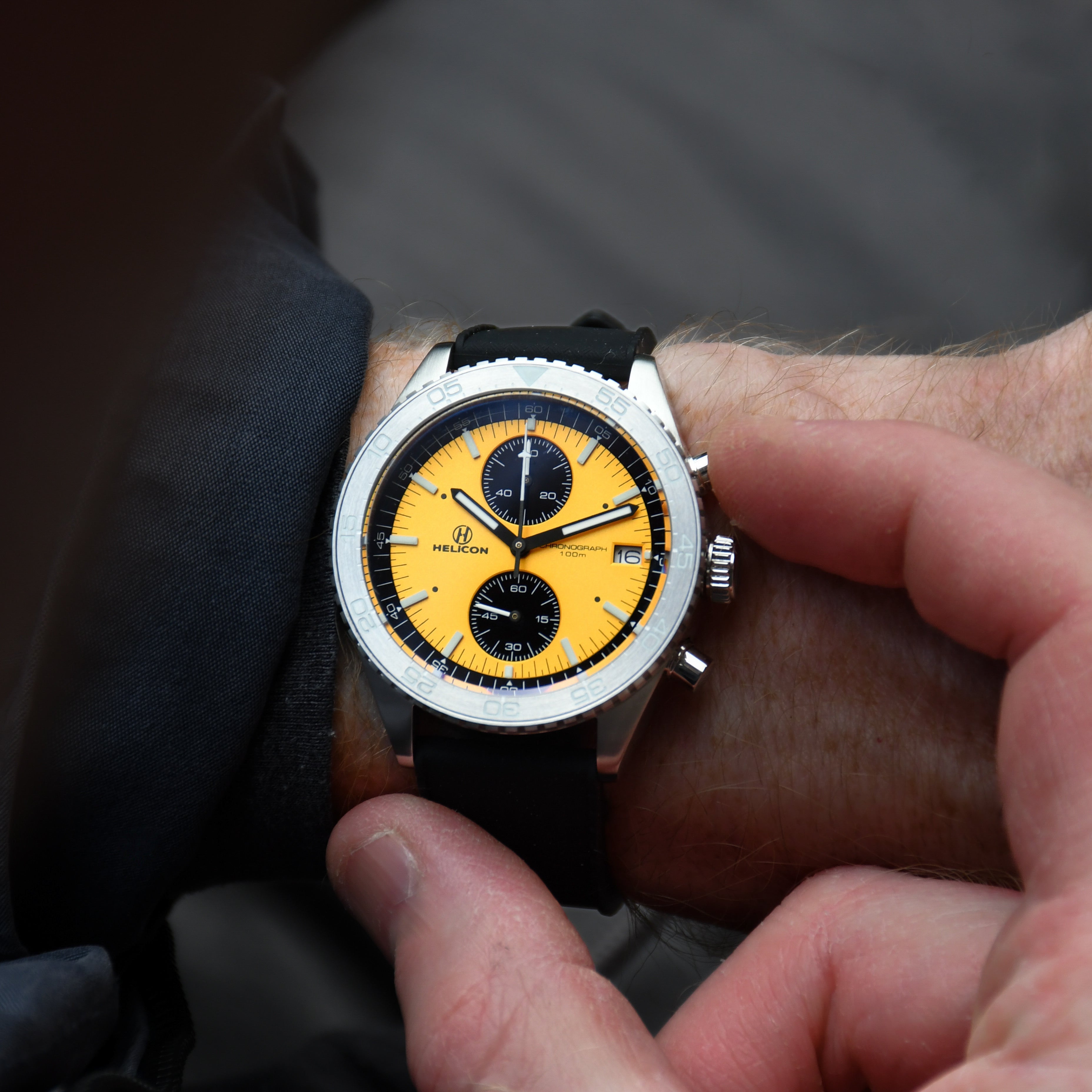 Helicon Professional Chronograph - Ion Yellow
